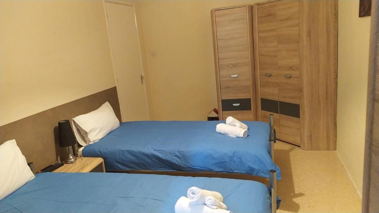 Sea View 2 Bedroom * Marsaskala